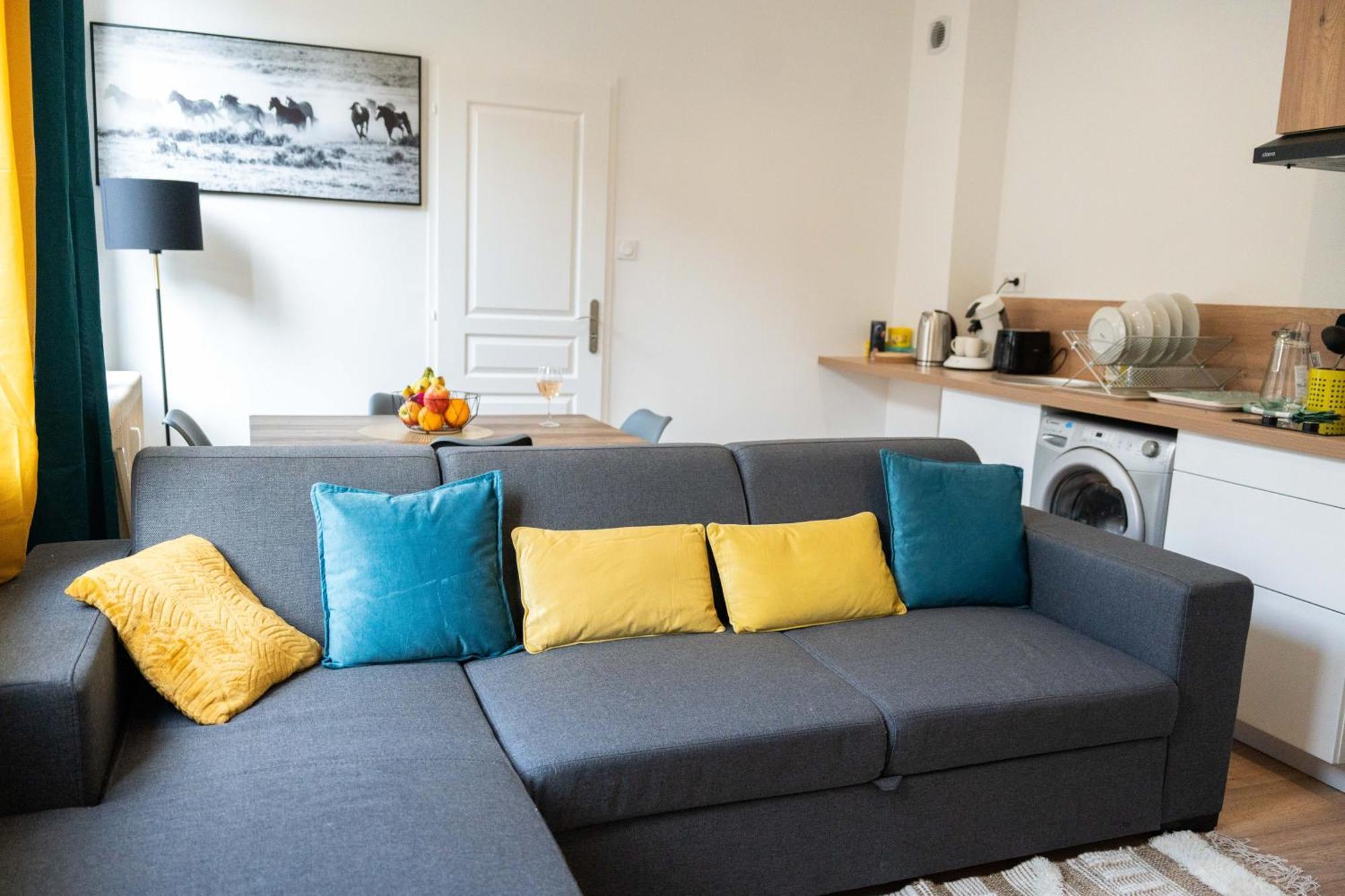 Yellow Home Фужер Экстерьер фото
